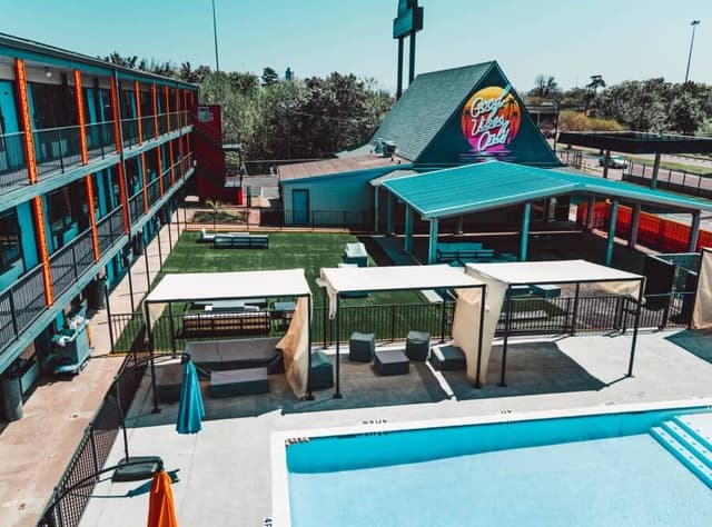 Pool & Cabana