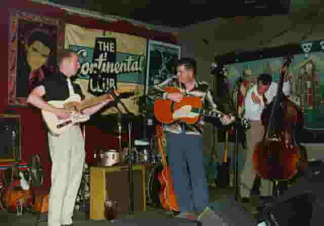 Live music bar