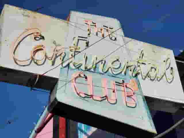 Live music bar