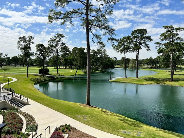 Lakeside Country Club
