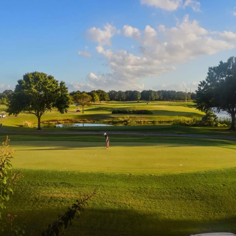 Serene golf course at Willow Fork Country Club for corporate retreats and networking.