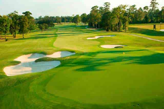 "Pristine golf course at Golf Club of Houston for corporate retreats and networking events."