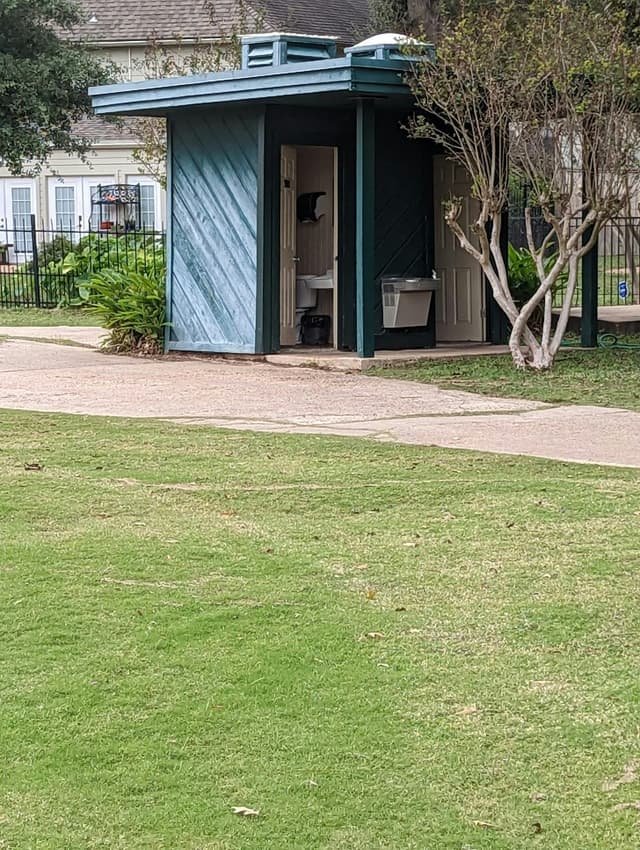 The Bluebonnet Grille Patio