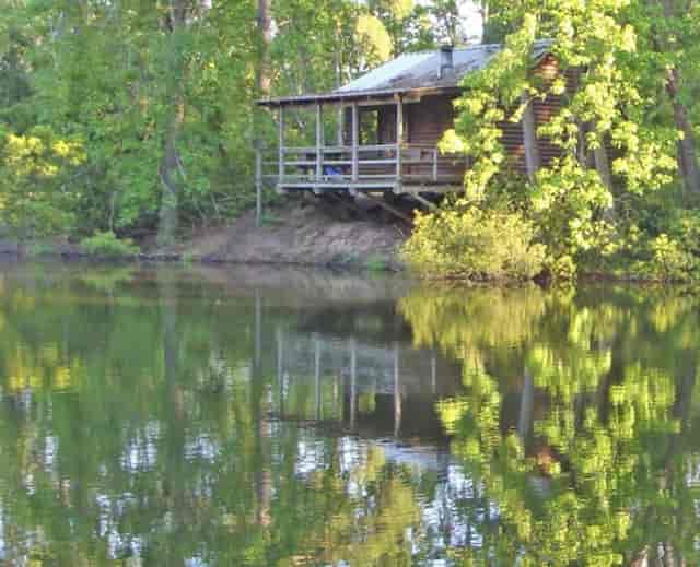 The Retreat at Artesian Lakes