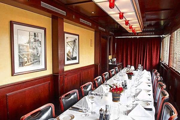 Private dining room at Pappas Bros. Steakhouse, ideal for upscale events and meetings.