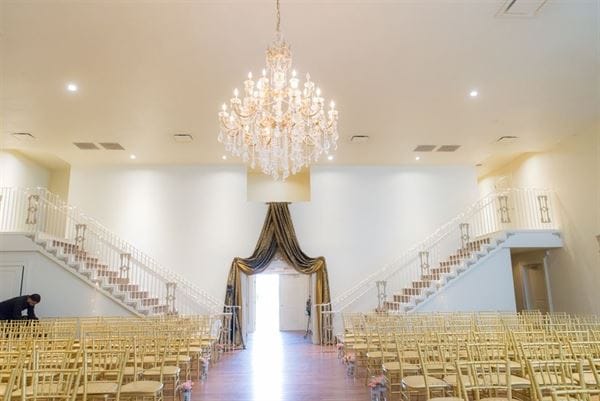 Elegant chandelier in Dallas Palms Venue, perfect for weddings and upscale events.