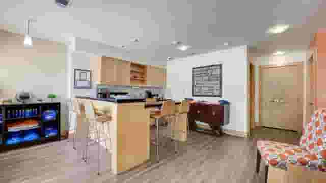 Small Manhattan Room