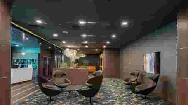 Meeting Room - With 75" Smart HDMI TV