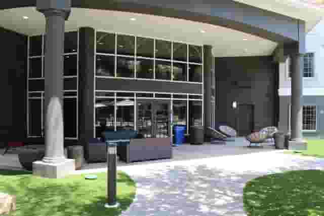 Courtyard & Patio