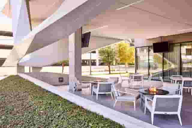 Courtyard & Patio