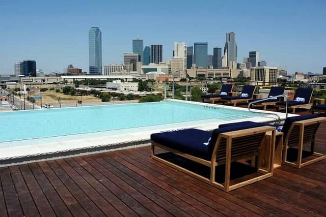 Gallery Rooftop Lounge