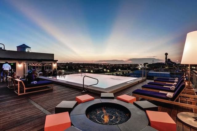Gallery Rooftop Lounge