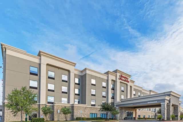 Hampton Suites Dallas I30 Cockrell Hill - >Hampton Inn &amp; Suites Dallas I-30 Cockrell Hill</a>