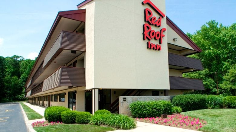 Conference Room at Red Roof Inn, modern design, ideal for budget-friendly meetings.