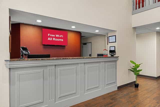 Red Roof Inn & Suites Albany, GA ...