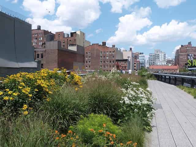 Diller – von Furstenberg Sundeck