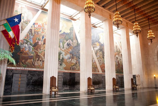 Grand Great Hall in Hall of State with elegant chandeliers, ideal for upscale events.