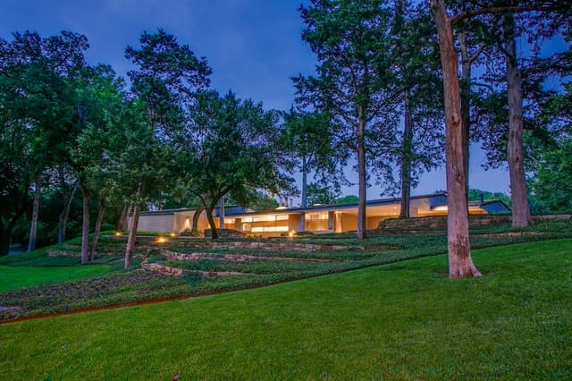 Hillcrest House