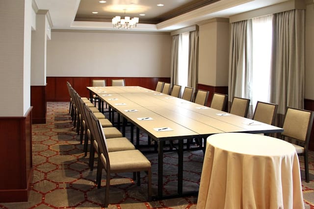 Private dining room at Il Fornaio San Jose, ideal for corporate events and meetings.