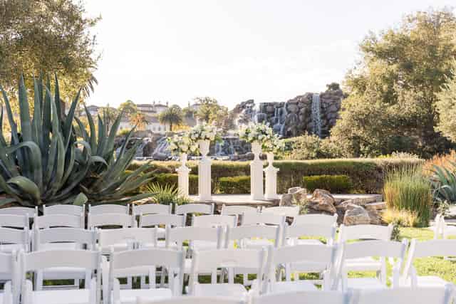 Lakeside Ceremony Site