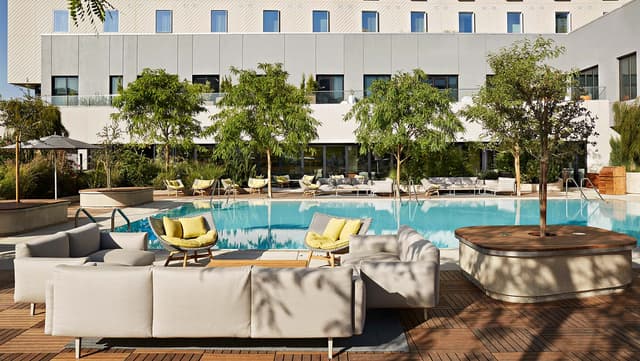 Rooftop Pool Deck