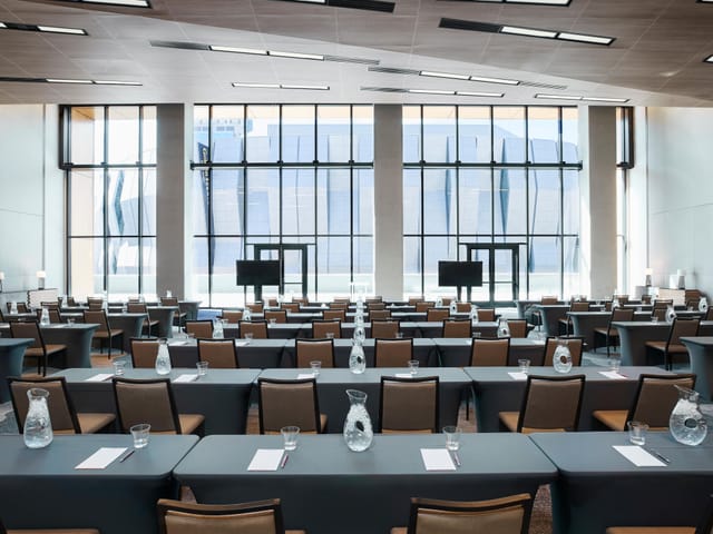 Maple Suite conference room at Kimpton Sawyer Hotel, bright space for events and presentations.