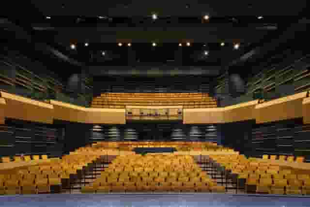 Multipurpose theater