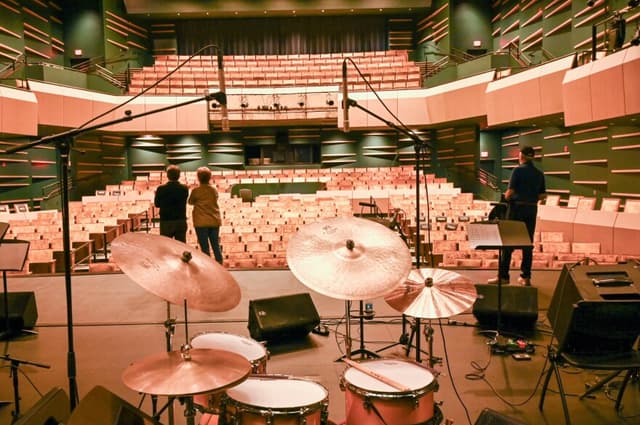 Multipurpose theater