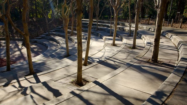 Creek Overlook Pavilion, outdoor amphitheater in San José for community workshops and gatherings.
