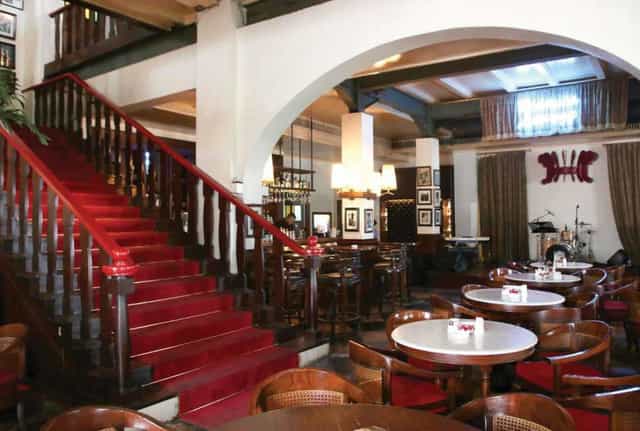 6 Potret Café Batavia di Kota Tua! - deCODE