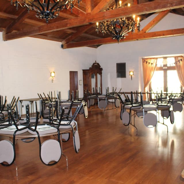Recreation Center: Community Room