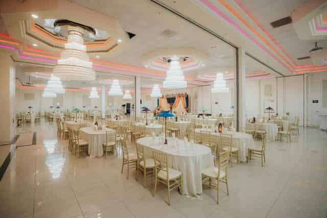 Banquet hall