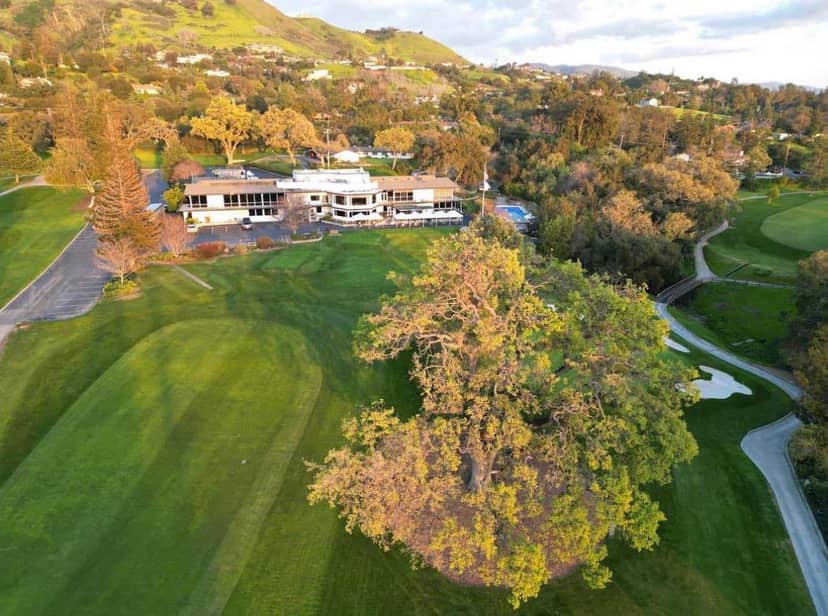 San Jose Country Club golf course clubhouse for corporate retreats and outdoor events.