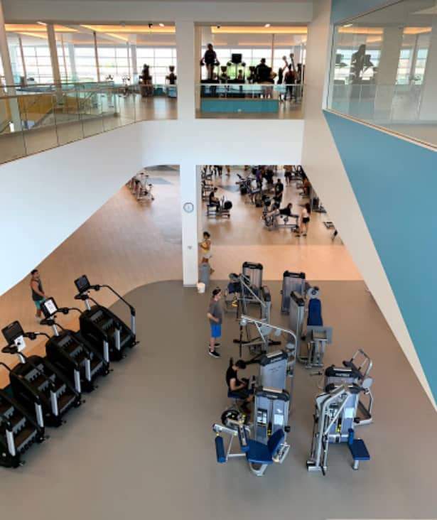 Spartan Recreation Center: bright fitness venue for wellness events and team building.