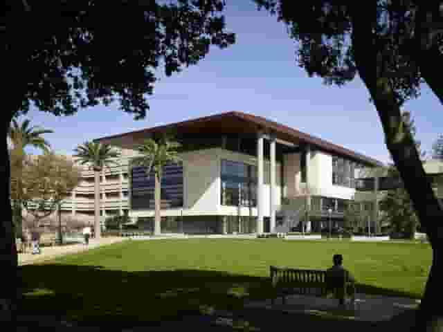 Berg Hall AB/BC