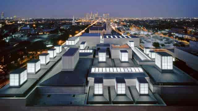 Audrey Jones Beck Building at dusk, modern venue for gala events in Houston.