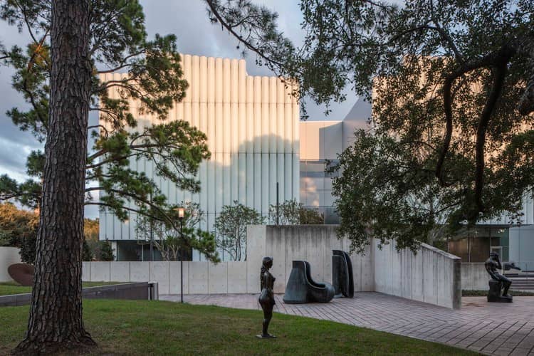 Nancy and Rich Kinder Building, modern venue for outdoor receptions in Houston.