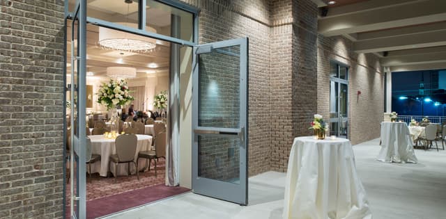 Banquet hall