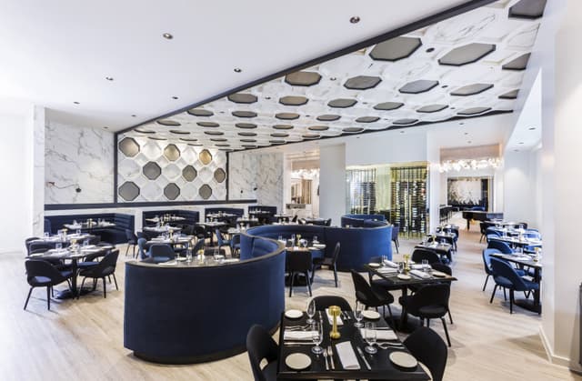 5th Avenue Room