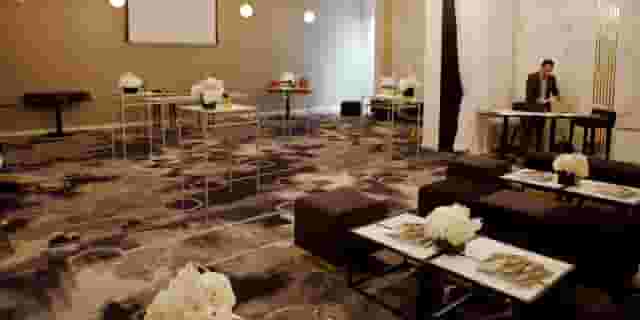 5th Avenue Room