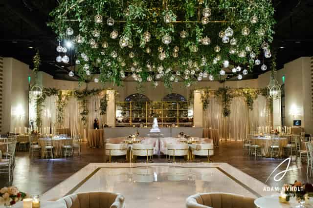 The Champagne Suite