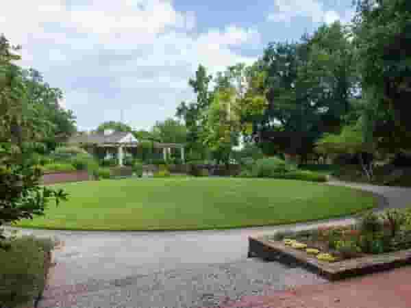 Circular Lawn