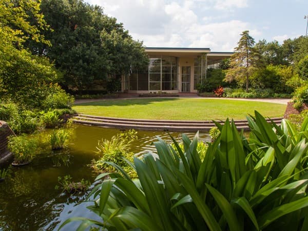 Circular Lawn