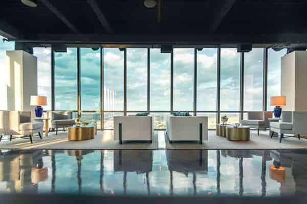 Onyx Lounge