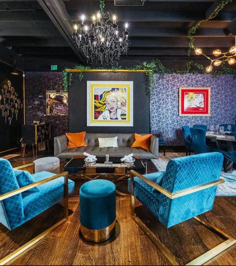 Stylish dining room at Felix Culpa, perfect for intimate gatherings and networking events.