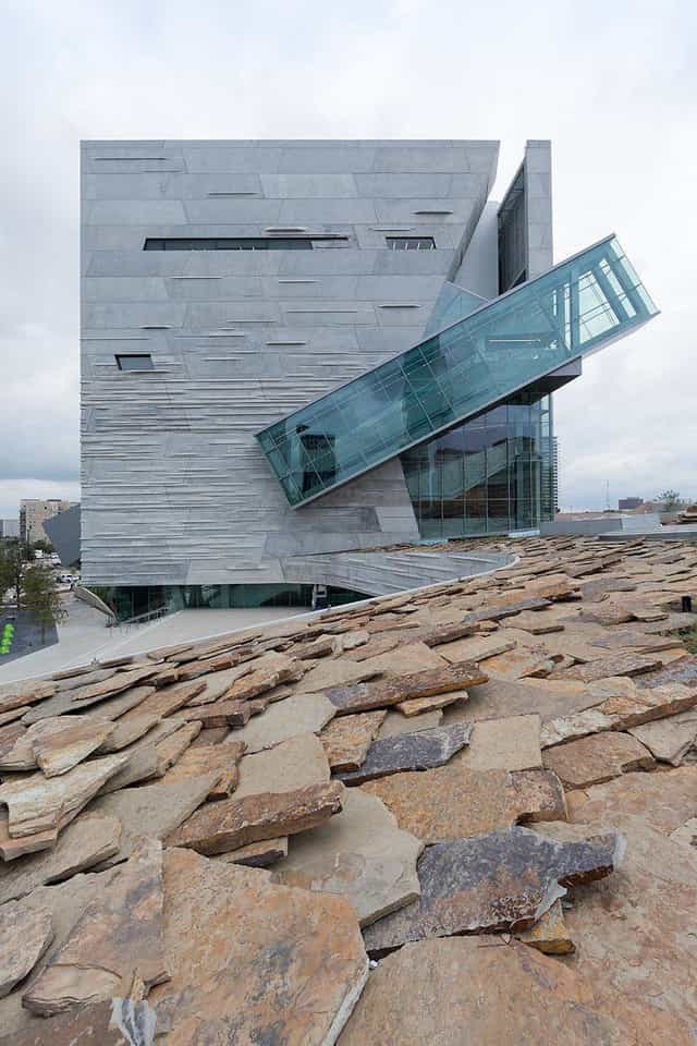 Planta baja at Perot Museum: modern event space with striking glass design for gatherings.