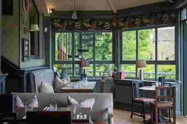 The Nag’s Head on the Thames