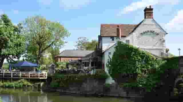 The Nag’s Head on the Thames