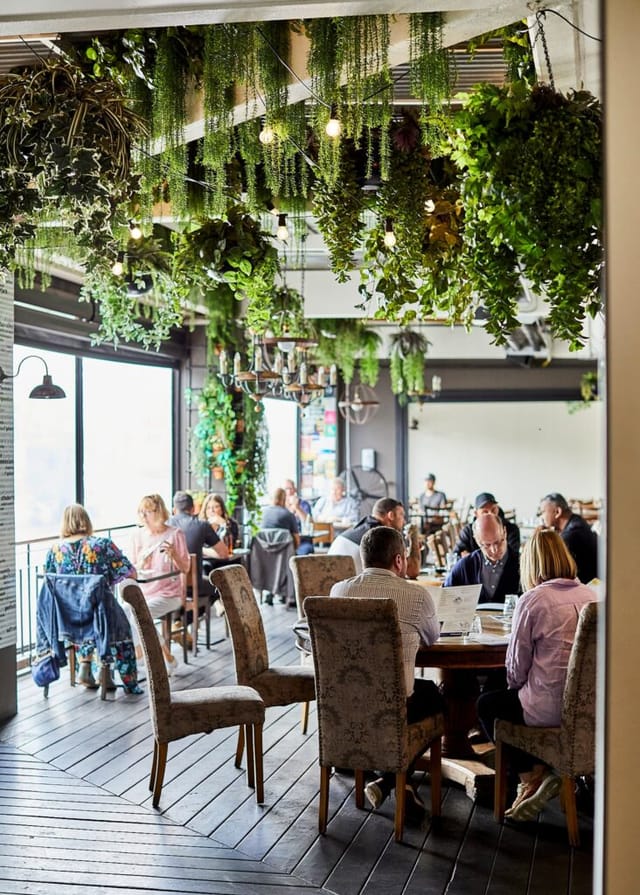 Vibrant meeting space at Bistro in The Cove Hotel, perfect for networking events.