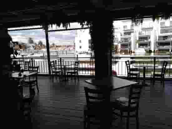 Sports bar